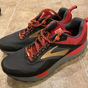 Brooks trail running sneakers